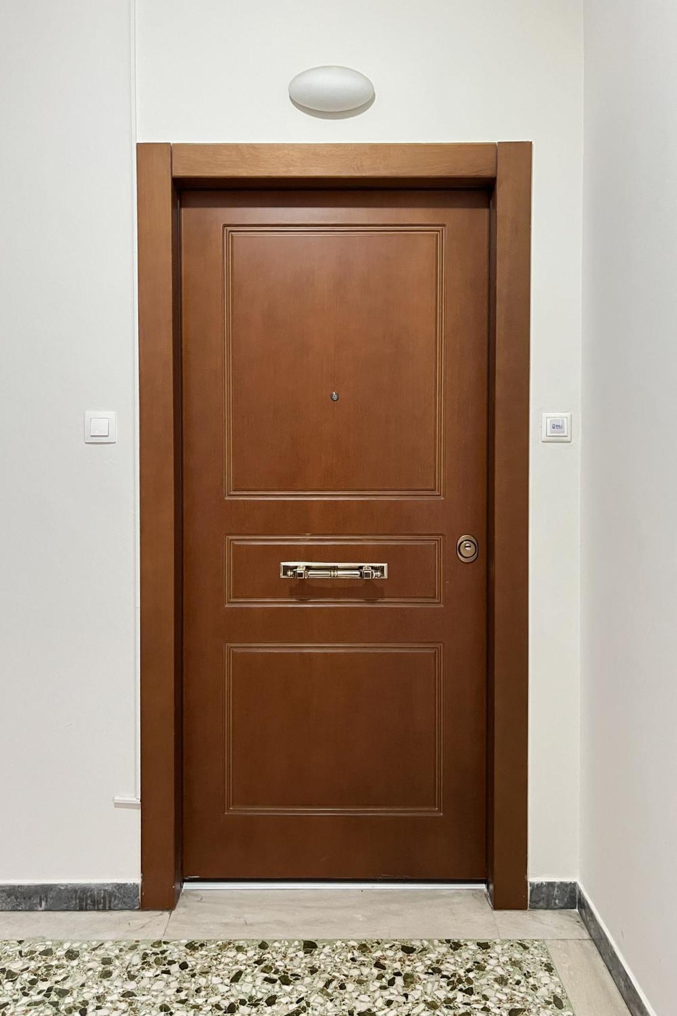 Spacious Modern Apartment In Athens Near Metro Εξωτερικό φωτογραφία