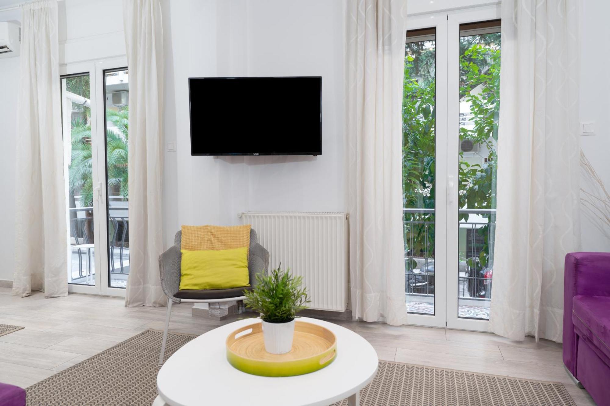 Spacious Modern Apartment In Athens Near Metro Εξωτερικό φωτογραφία