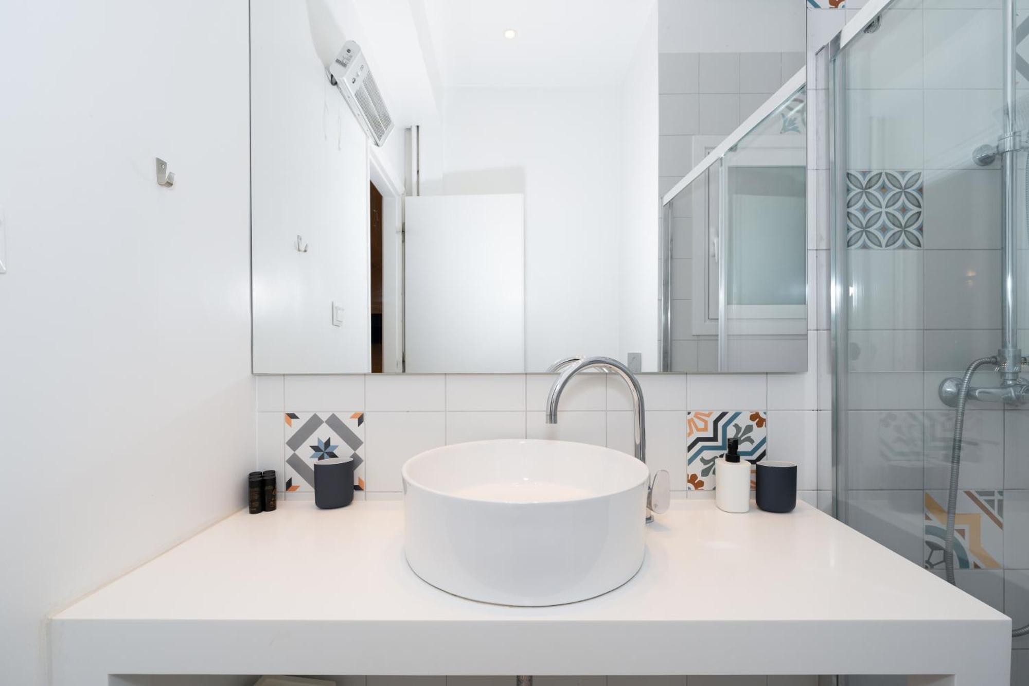Spacious Modern Apartment In Athens Near Metro Εξωτερικό φωτογραφία