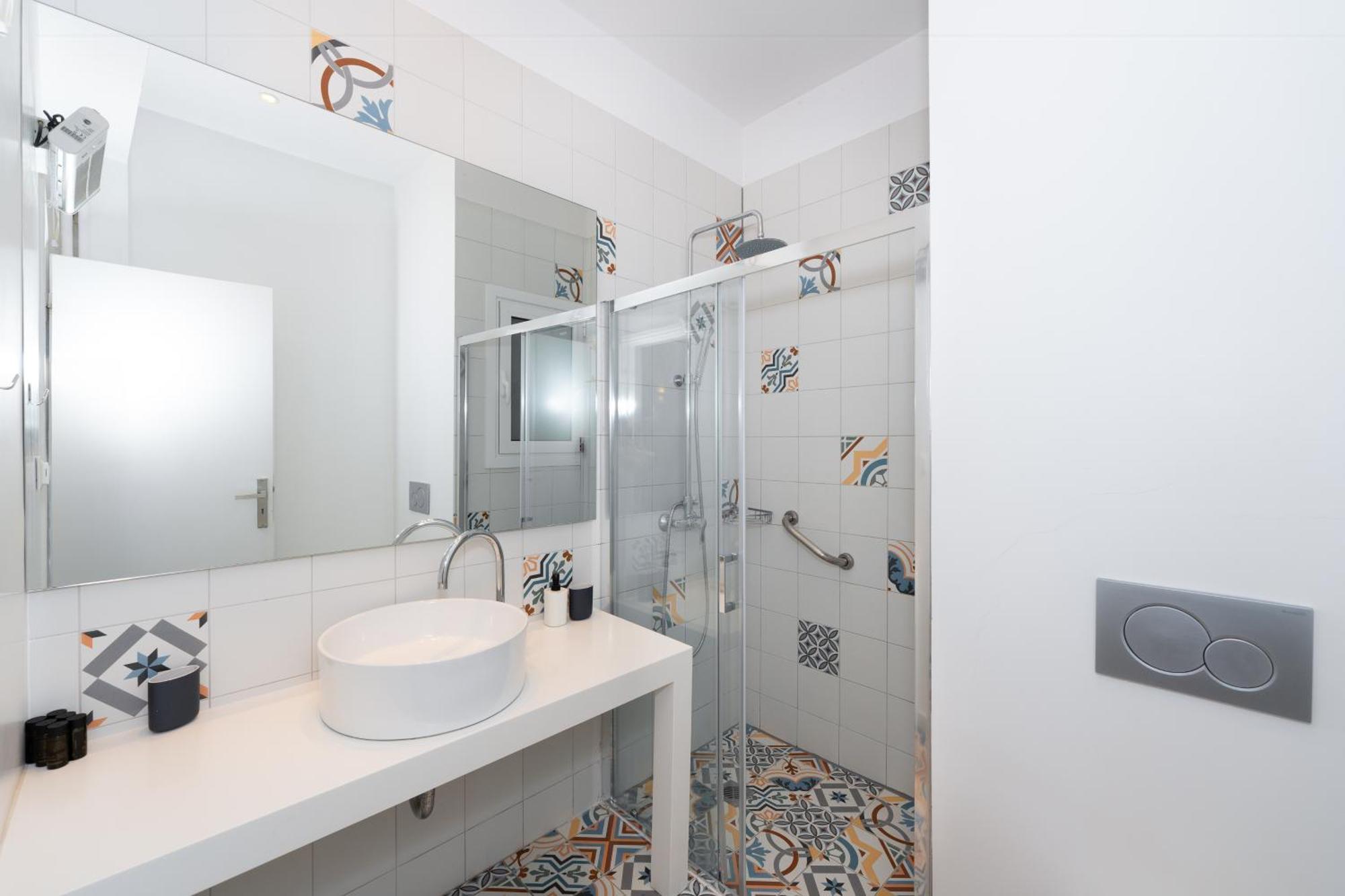 Spacious Modern Apartment In Athens Near Metro Εξωτερικό φωτογραφία